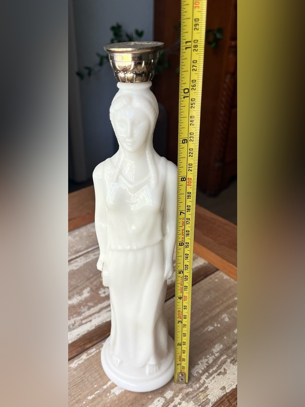 Avon White Milk Glass Greek Goddess Athena Skin So Soft 1969